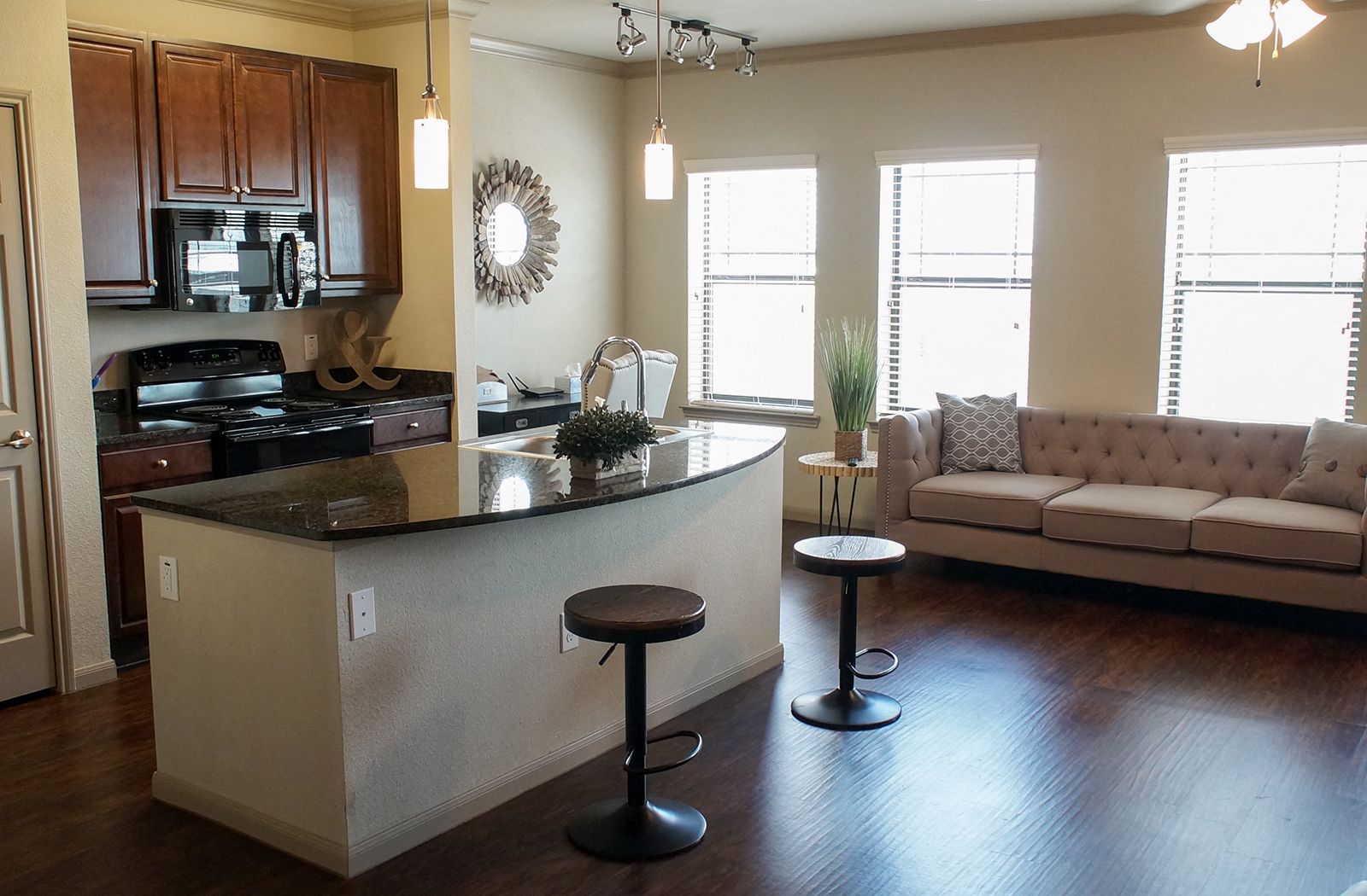 CREEKSIDE VUE Apartments in New Braunfels, TX